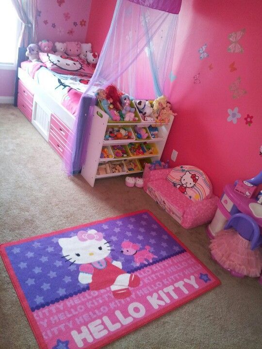 Charming Hello Kitty Bedroom Set